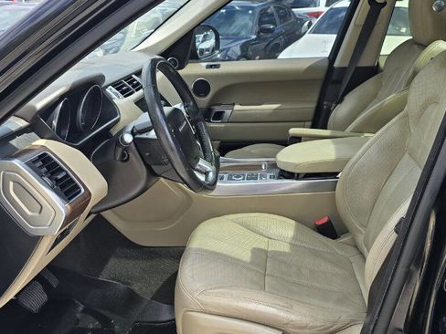 Used 2014 Land Rover Range Rover Sport HSE image 12
