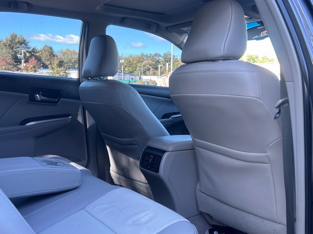 Used 2012 Toyota Camry XLE w/ Leather Pkg FWD image 39