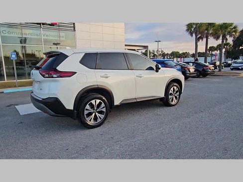 Used 2023 Nissan Rogue SV image 36