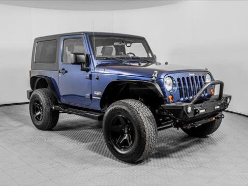 Used 2010 Jeep Wrangler Sahara w/ Dual Top Group AWD/4WD image 11