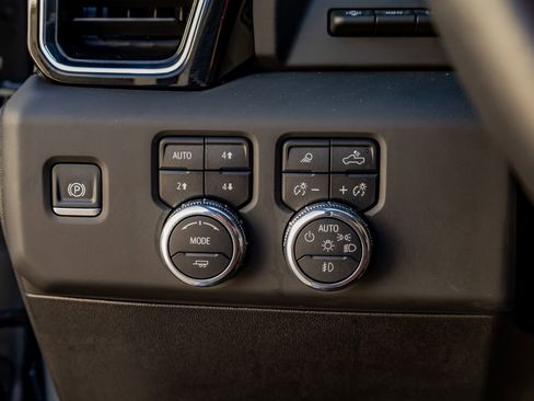 Used 2025 GMC Sierra 2500 Denali Ultimate image 22