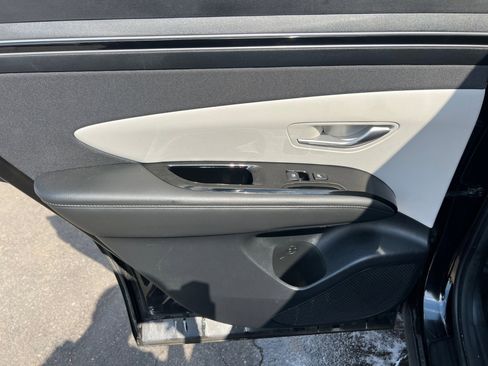 Used 2022 Hyundai Tucson Limited w/ Cargo Package image 32