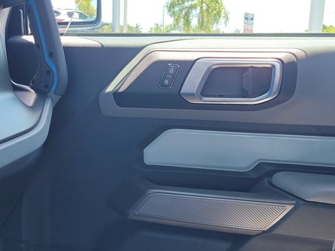Used 2023 Ford Bronco Black Diamond AWD/4WD image 28