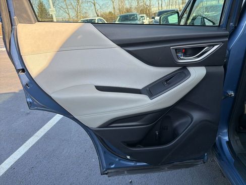 Used 2023 Subaru Forester Premium image 21