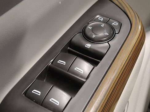 Used 2018 GMC Acadia SLE w/ Driver Alert Package I image 27