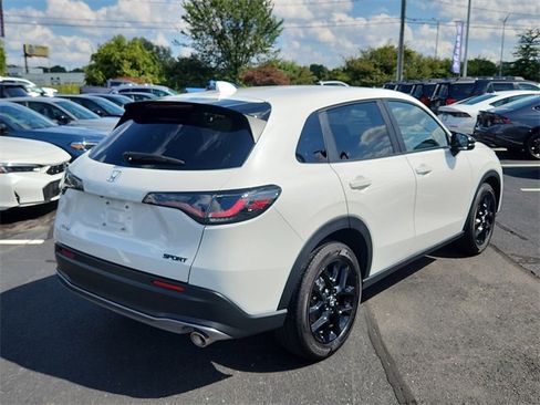 Used 2025 Honda HR-V Sport image 6