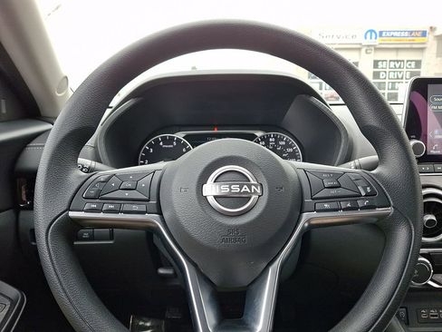 Used 2024 Nissan Sentra SV image 18