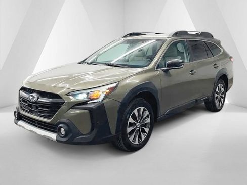 Used 2023 Subaru Outback Limited AWD/4WD image 3
