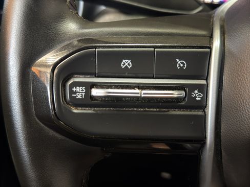 Used 2024 Chevrolet Colorado LT w/ LT Convenience Package II AWD/4WD image 22