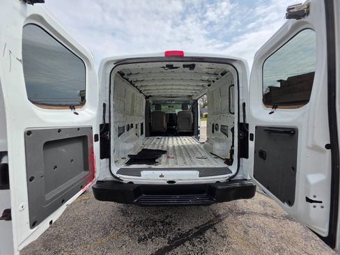 Used 2018 Nissan NV 1500 S w/ Rear Door Glass Package image 17