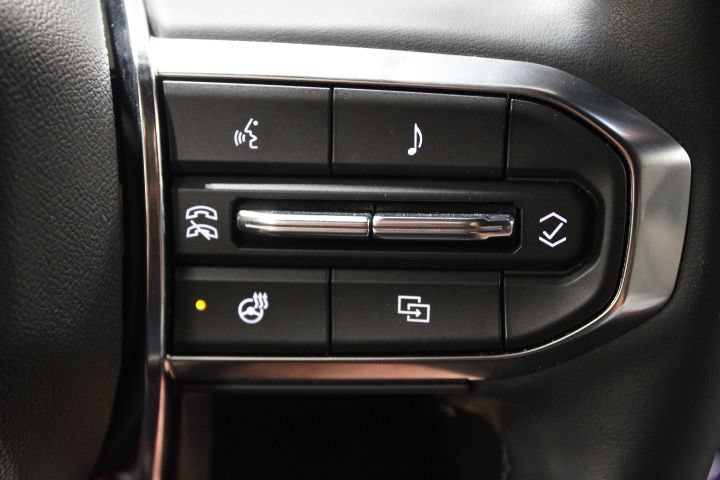 Used 2025 GMC Terrain Elevation AWD/4WD image 35