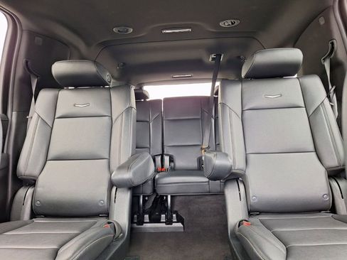 Used 2023 Cadillac Escalade ESV Luxury RWD image 24