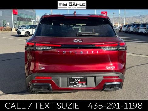 Certified 2025 INFINITI QX60 Luxe w/ Vision Package AWD/4WD image 8