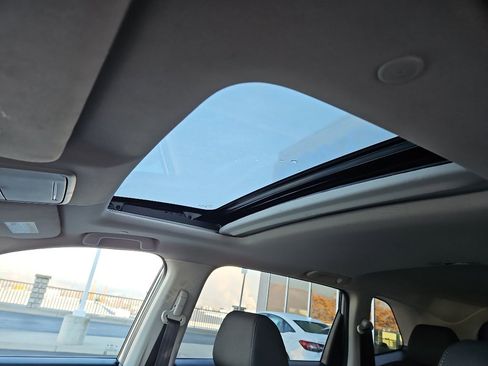 Used 2023 Honda CR-V EX image 13