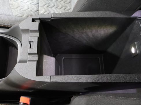 Used 2023 Chevrolet Equinox LT image 30