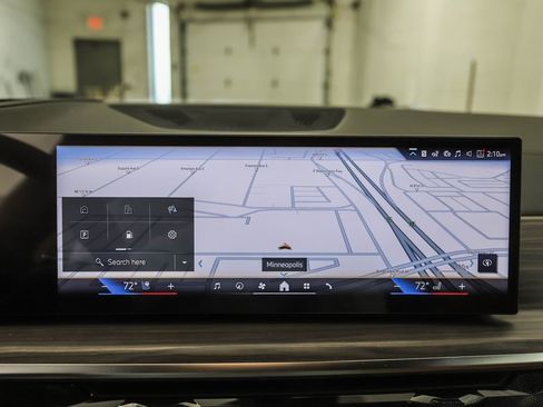 New 2026 BMW X7 xDrive40i w/ M Sport Package AWD/4WD image 16