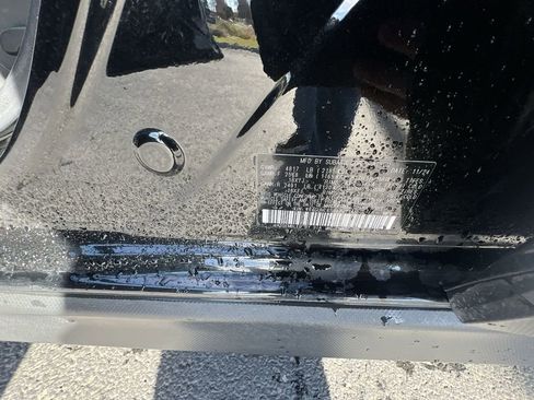 Certified 2025 Subaru Crosstrek 2.5i Limited w/ Crosstrek Mirror Package image 32