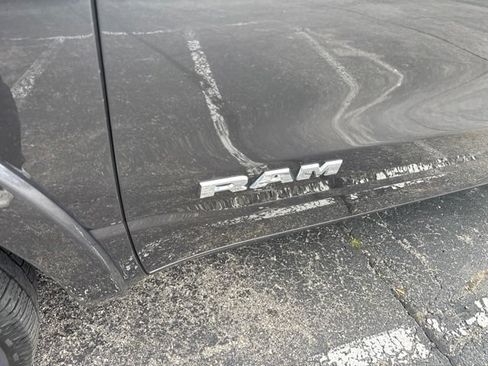 Used 2019 RAM 1500 Laramie AWD/4WD image 17