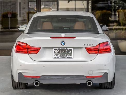 Used 2018 BMW 440i Convertible image 12