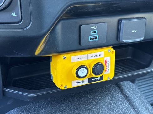 New 2025 Ford F550 4x4 Regular Cab Super Duty image 24