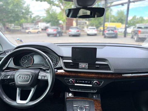 Used 2018 Audi Q5 2.0T Premium w/ Convenience Package AWD/4WD image 12
