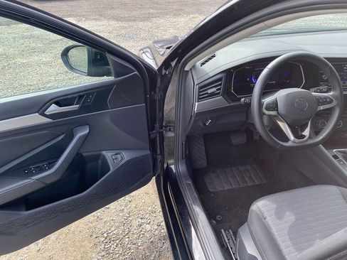 Used 2024 Volkswagen Jetta S image 10