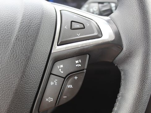 Used 2024 Ford Edge SEL image 11