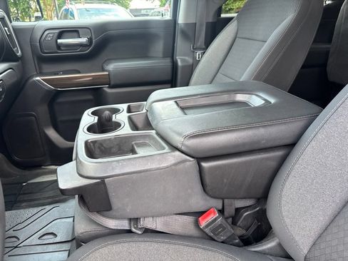 Used 2020 Chevrolet Silverado 1500 RST w/ RST Value Package AWD/4WD image 26