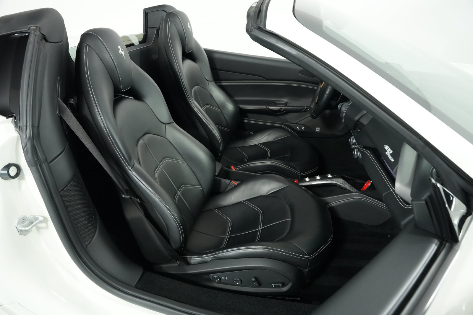 Used 2019 Ferrari 488 Spider RWD image 42