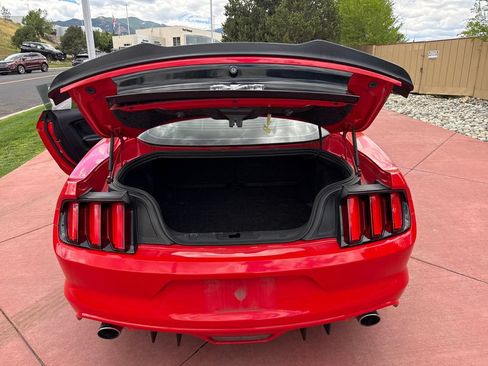 Used 2015 Ford Mustang Coupe RWD image 7