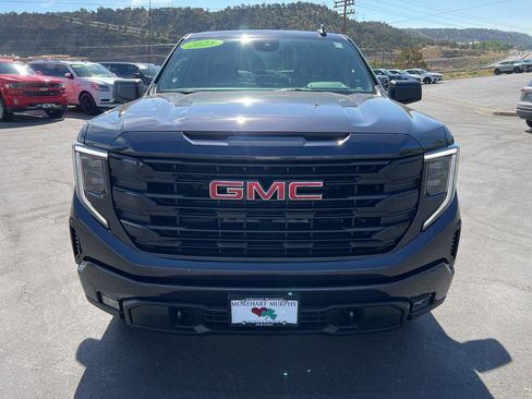 New 2025 GMC Sierra 1500 Elevation image 2