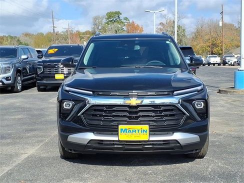 New 2026 Chevrolet TrailBlazer LT w/ Convenience Package image 2