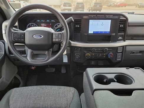Used 2024 Ford F250 XLT w/ FX4 Off-Road Package image 17