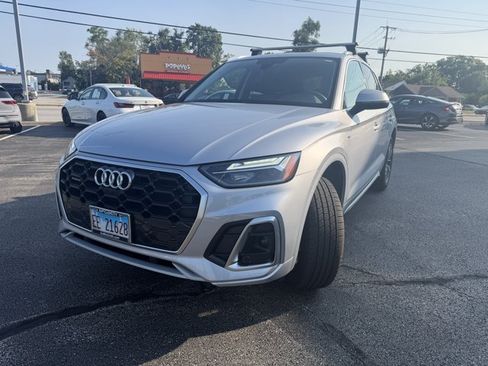 Used 2023 Audi Q5 2.0T Premium Plus w/ Premium Plus Package AWD/4WD image 2