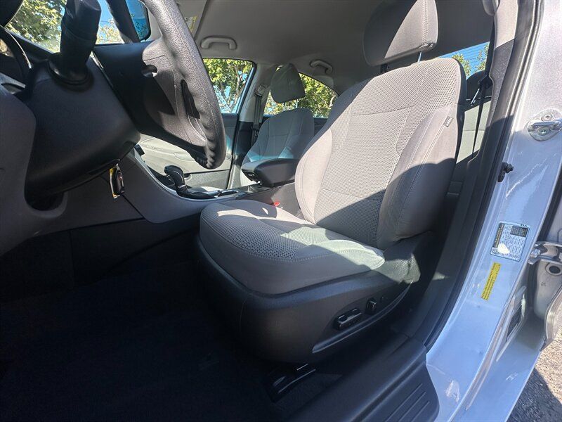 Used 2013 Hyundai Sonata GLS w/ Popular Equipment Pkg FWD image 12