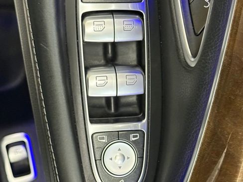 Used 2016 Mercedes-Benz S 550 4MATIC Sedan image 27