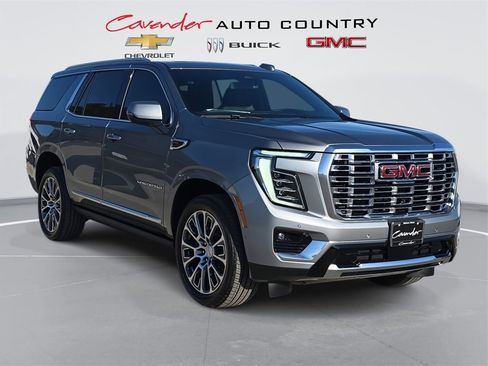 New 2026 GMC Yukon Denali w/ Sun & Power Step Package image 3
