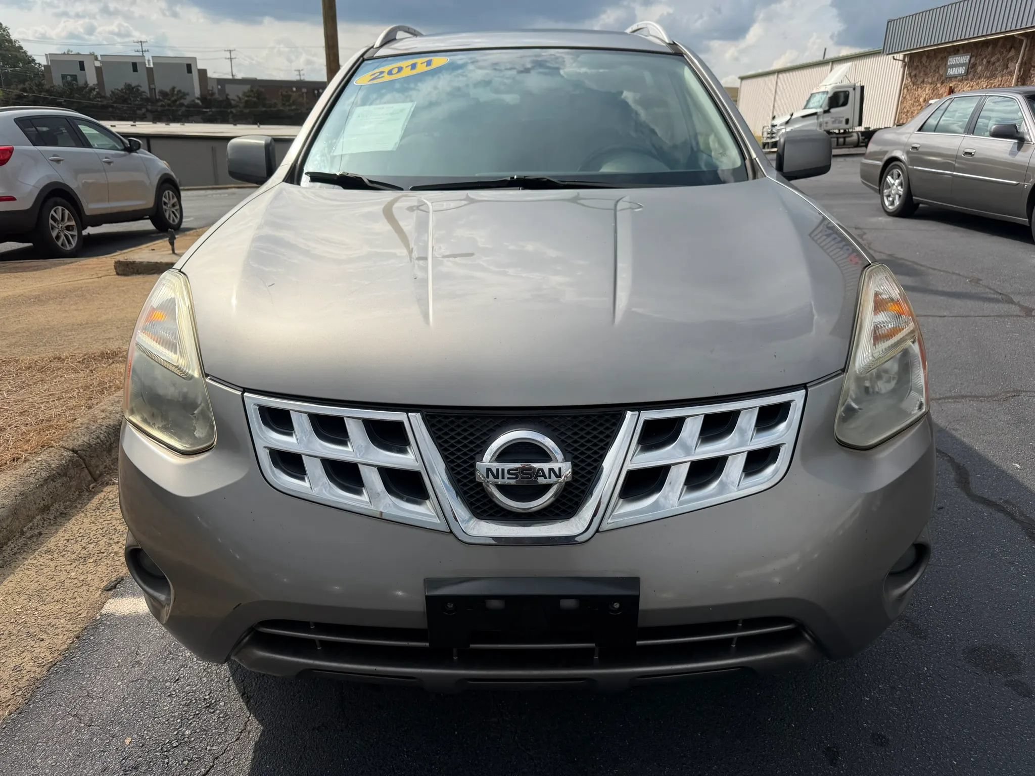 Used 2011 Nissan Rogue SV w/ SL Pkg AWD/4WD image 2