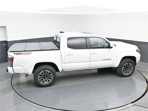 Used 2020 Toyota Tacoma TRD Sport w/ TRD Premium Sport Package image 43