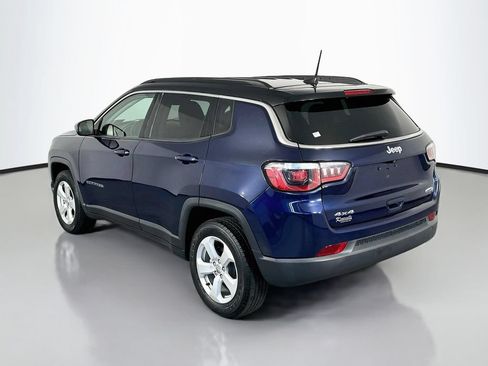 Used 2019 Jeep Compass Latitude w/ Cold Weather Group AWD/4WD image 5