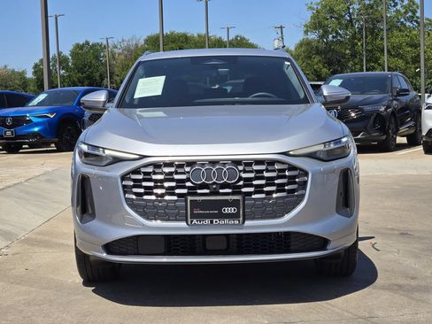 Certified 2026 Audi Q5 Premium Plus AWD/4WD image 4