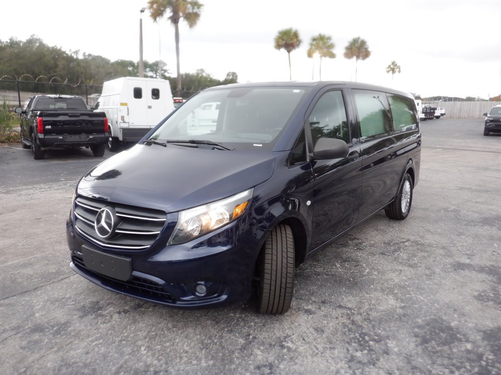 Used 2022 Mercedes-Benz Metris image 22