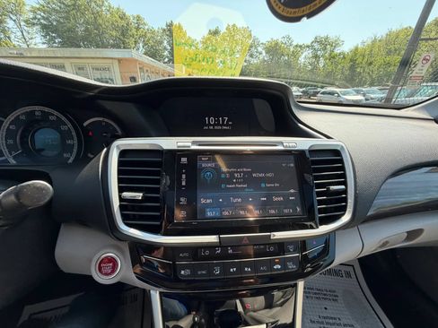 Used 2016 Honda Accord EX-L image 24