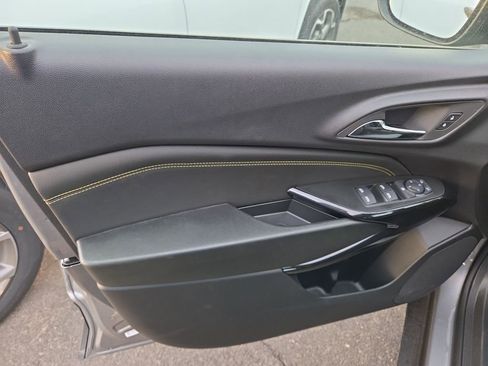 New 2025 Chevrolet Trax LT w/ LT Convenience Package image 10