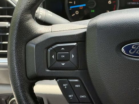 Used 2015 Ford F150 XLT w/ Equipment Group 302A Luxury AWD/4WD image 19