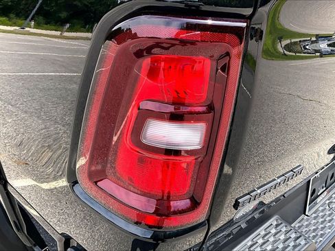 Used 2025 RAM 1500 Big Horn AWD/4WD image 28