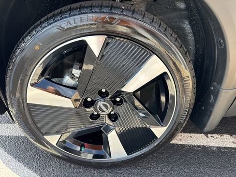 New 2026 Nissan Kicks SR w/ SR Premium Package image 10