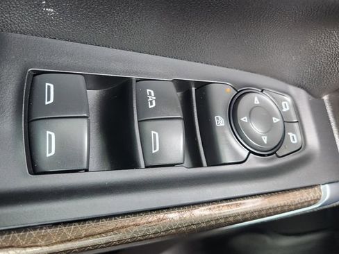 Used 2021 Chevrolet Silverado 1500 LT Trail Boss w/ Bed Protection Package image 33