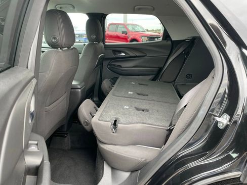 Used 2025 Chevrolet TrailBlazer LT AWD/4WD image 50