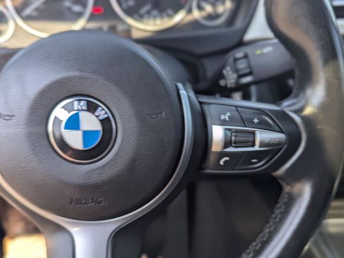 Used 2017 BMW 320i xDrive Sedan AWD/4WD image 19